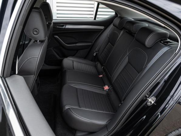 Skoda Superb III Рестайлинг с пробегом 2025 года, цена 3 230 000 рублей, 43 км, лифтбек, Автокод Объявления