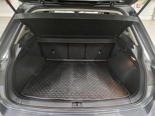 Volkswagen Tiguan II Рестайлинг с пробегом 2021 года, цена 2 599 000 рублей, 86038 км, внедорожник, Автокод Объявления