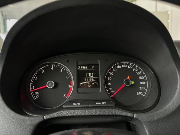Volkswagen Polo V Рестайлинг с пробегом 2020 года, цена 1 550 000 рублей, 31189 км, седан, Автокод Объявления