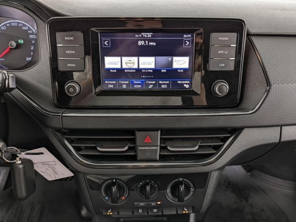 Volkswagen Polo VI с пробегом 2020 года, цена 1 355 000 рублей, 141661 км, лифтбек, Автокод Объявления