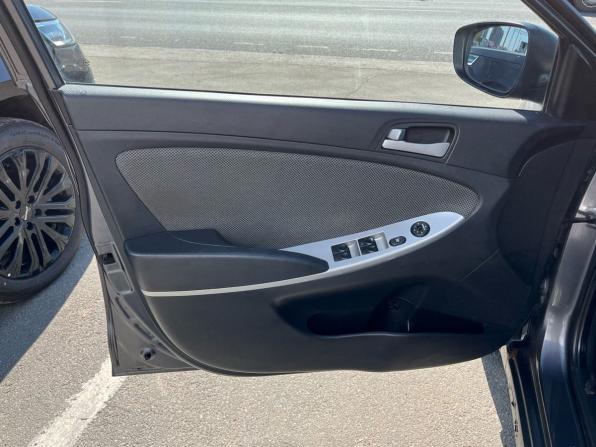 Hyundai Solaris I с пробегом 2012 года, цена 619 000 рублей, 221000 км, седан, Автокод Объявления