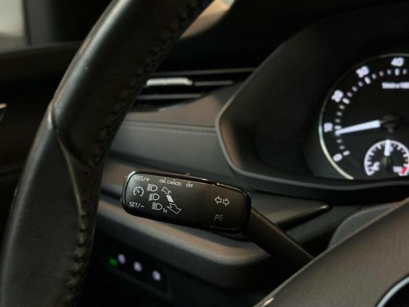 Skoda Octavia IV (A8) с пробегом 2021 года, цена 2 250 000 рублей, 126990 км, лифтбек, Автокод Объявления