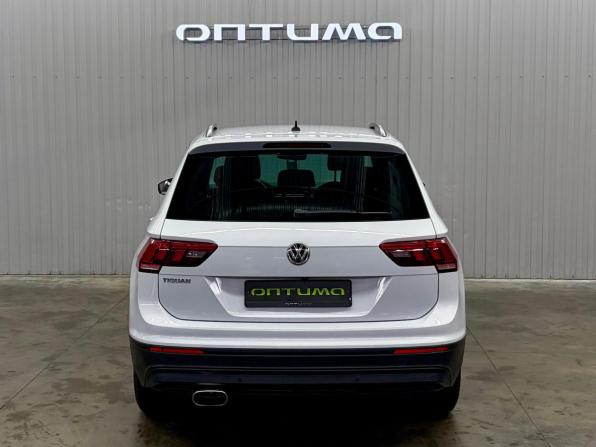 Volkswagen Tiguan II с пробегом 2019 года, цена 2 197 000 рублей, 102425 км, внедорожник, Автокод Объявления