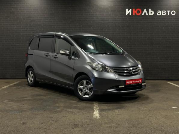 Honda Freed I с пробегом 2010 года, цена 1 030 000 рублей, 132960 км, компактвэн, Автокод Объявления