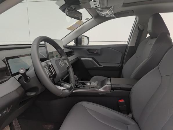 Toyota RAV4 VI (XA60) с пробегом 2026 года, цена 4 099 000 рублей, 13 км, внедорожник, Автокод Объявления