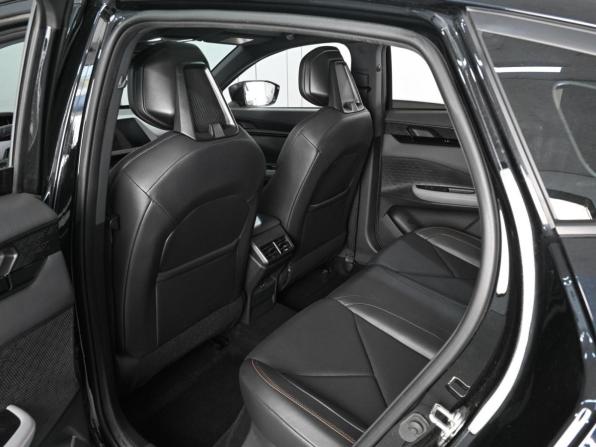 Changan UNI-V I с пробегом 2023 года, цена 2 199 000 рублей, 62108 км, лифтбек, Автокод Объявления