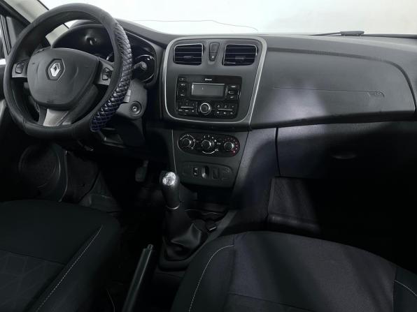 Renault Sandero II с пробегом 2017 года, цена 850 000 рублей, 120273 км, хэтчбек, Автокод Объявления