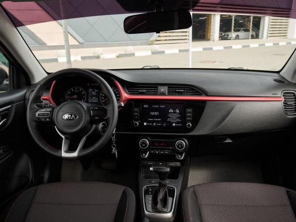 Kia Rio IV Рестайлинг с пробегом 2021 года, цена 1 400 000 рублей, 129502 км, седан, Автокод Объявления