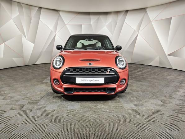 Mini Hatch III (F55/F56) Рестайлинг с пробегом 2020 года, цена 2 793 000 рублей, 59495 км, хэтчбек, Автокод Объявления