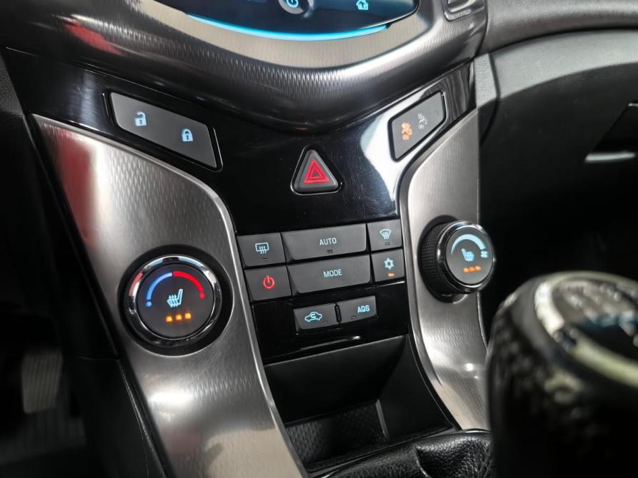 Chevrolet Cruze I Рестайлинг Москва  - изображение 18