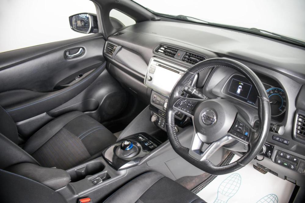 Nissan Leaf II (ZE1) Пермь  - изображение 9