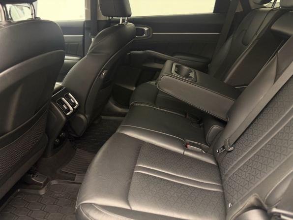 Kia Sorento IV с пробегом 2023 года, цена 3 799 000 рублей, 34100 км, внедорожник, Автокод Объявления