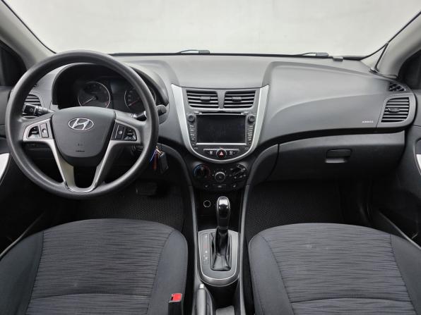 Hyundai Solaris I Рестайлинг с пробегом 2015 года, цена 870 000 рублей, 208415 км, седан, Автокод Объявления