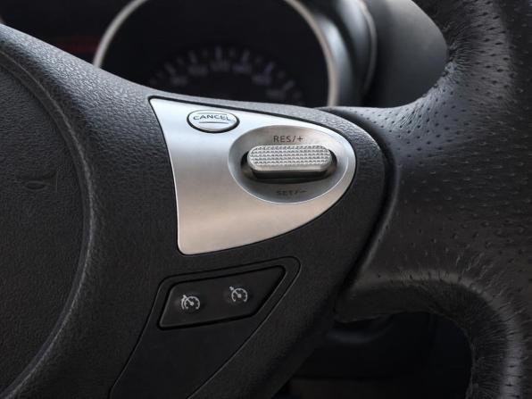 Nissan Juke I с пробегом 2011 года, цена 1 217 000 рублей, 65404 км, внедорожник, Автокод Объявления