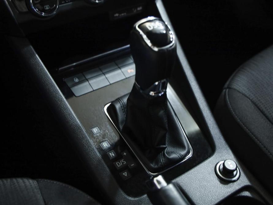 Skoda Octavia III (A7) Рестайлинг Санкт-Петербург  - изображение 18