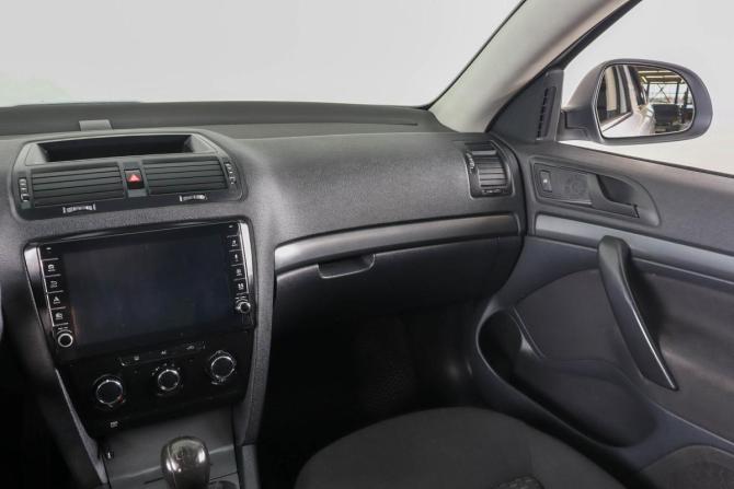 Skoda Octavia II (A5) Рестайлинг с пробегом 2010 года, цена 569 000 рублей, 308000 км, лифтбек, Автокод Объявления