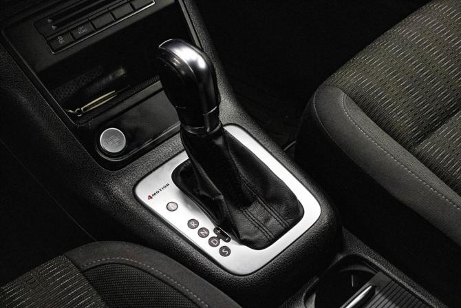 Volkswagen Tiguan I Рестайлинг с пробегом 2013 года, цена 1 459 000 рублей, 221759 км, внедорожник, Автокод Объявления