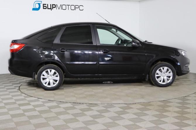 Lada (ВАЗ) Granta I Рестайлинг с пробегом 2022 года, цена 699 990 рублей, 41517 км, хэтчбек, Автокод Объявления