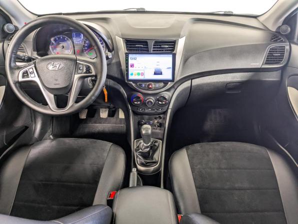 Hyundai Solaris I Рестайлинг с пробегом 2015 года, цена 939 900 рублей, 157500 км, седан, Автокод Объявления