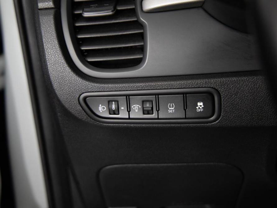 Kia Rio IV Санкт-Петербург  - изображение 19