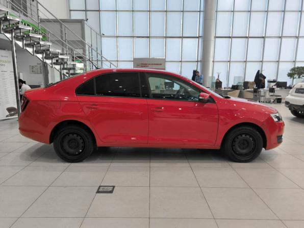 Skoda Rapid I Рестайлинг с пробегом 2017 года, цена 980 000 рублей, 151983 км, лифтбек, Автокод Объявления