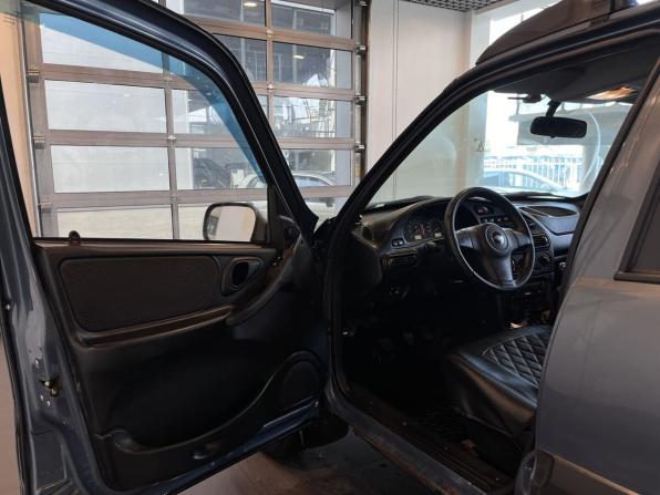 Chevrolet Niva I Рестайлинг с пробегом 2011 года, цена 500 000 рублей, 138792 км, внедорожник, Автокод Объявления