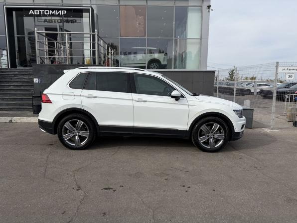 Volkswagen Tiguan II с пробегом 2018 года, цена 2 800 000 рублей, 114181 км, внедорожник, Автокод Объявления