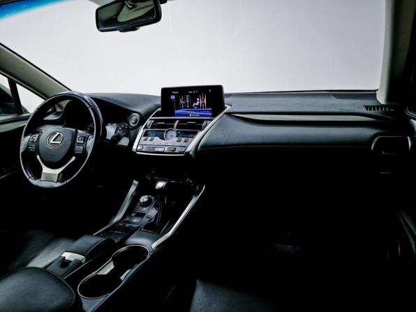Lexus NX I Рестайлинг с пробегом 2018 года, цена 3 699 000 рублей, 151458 км, внедорожник, Автокод Объявления