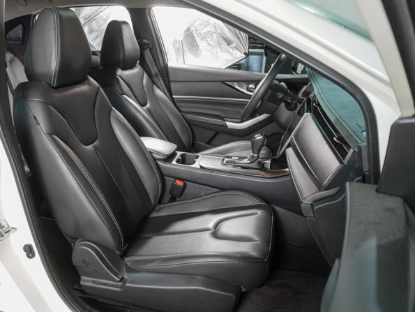 Venucia D60 Plus с пробегом 2023 года, цена 1 349 000 рублей, 35989 км, седан, Автокод Объявления