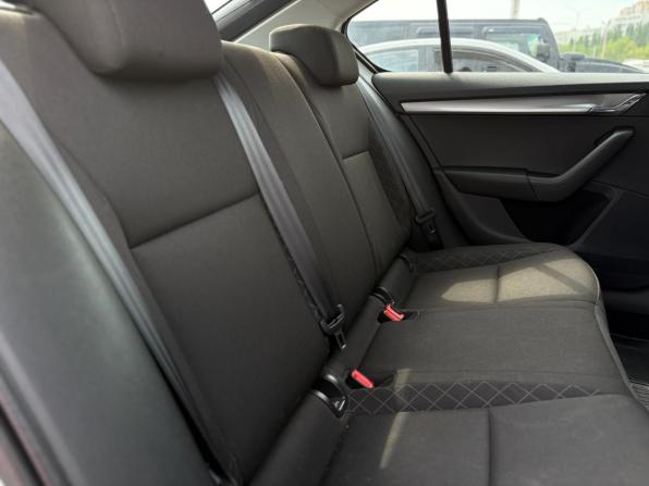 Skoda Octavia IV (A8) с пробегом 2021 года, цена 2 171 000 рублей, 130205 км, лифтбек, Автокод Объявления