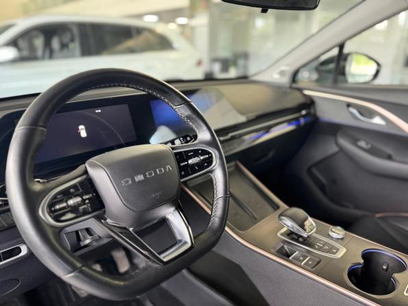 Omoda C5 I с пробегом 2023 года, цена 1 795 000 рублей, 29440 км, внедорожник, Автокод Объявления