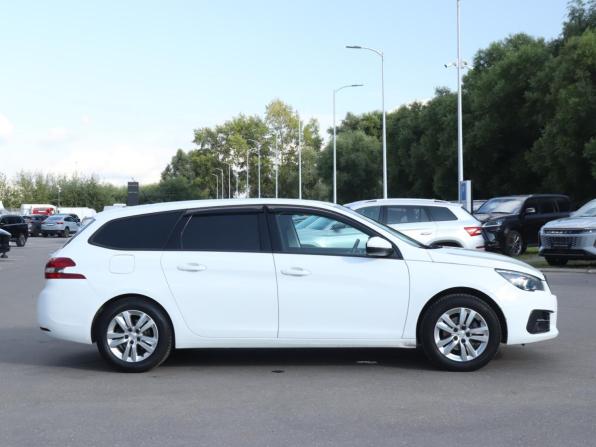 Peugeot 308 II Рестайлинг с пробегом 2018 года, цена 1 260 000 рублей, 143800 км, универсал, Автокод Объявления
