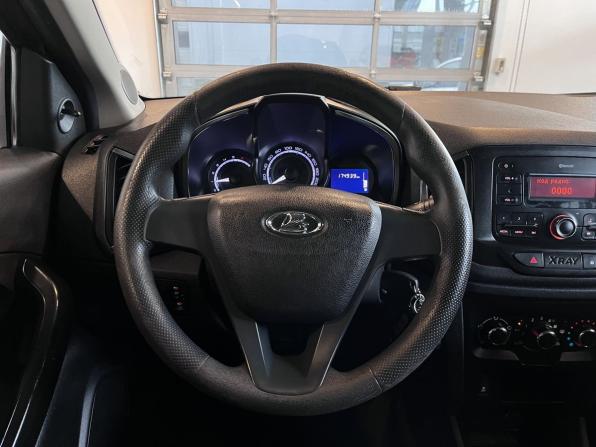Lada (ВАЗ) XRAY I с пробегом 2018 года, цена 775 000 рублей, 174940 км, хэтчбек, Автокод Объявления