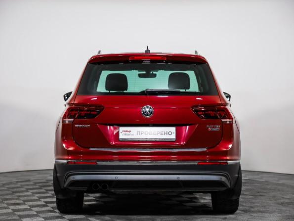 Volkswagen Tiguan II с пробегом 2017 года, цена 2 619 000 рублей, 123503 км, внедорожник, Автокод Объявления