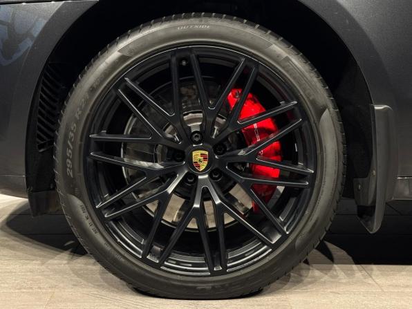 Porsche Macan I Рестайлинг 2 с пробегом 2023 года, цена 9 500 000 рублей, 9166 км, внедорожник, Автокод Объявления
