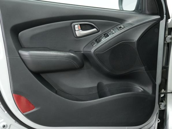 Hyundai ix35 I с пробегом 2010 года, цена 1 099 000 рублей, 311000 км, внедорожник, Автокод Объявления