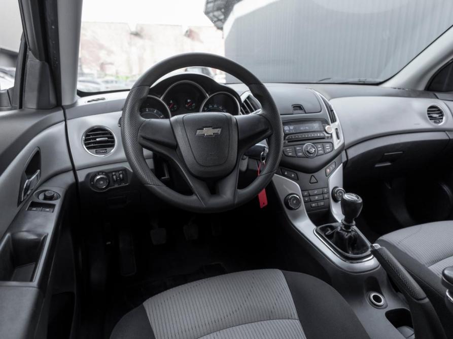 Chevrolet Cruze I Рестайлинг Москва  - изображение 7