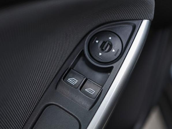 Ford Focus III с пробегом 2013 года, цена 979 000 рублей, 67304 км, хэтчбек, Автокод Объявления