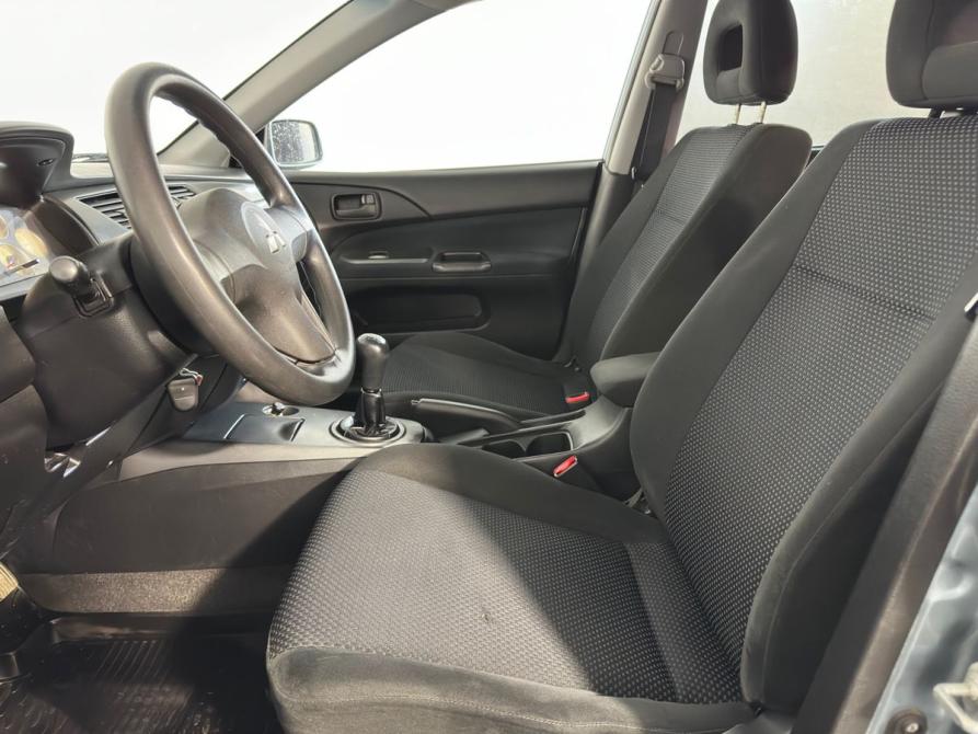 Mitsubishi Lancer IX Рестайлинг Великий Новгород  - изображение 7