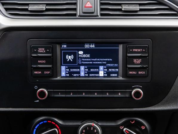 Kia Rio IV Рестайлинг с пробегом 2021 года, цена 1 638 000 рублей, 82310 км, седан, Автокод Объявления