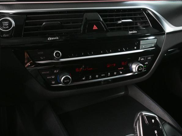 BMW 5 серии VII (G30/G31/G38) Рестайлинг с пробегом 2020 года, цена 4 199 000 рублей, 143101 км, седан, Автокод Объявления