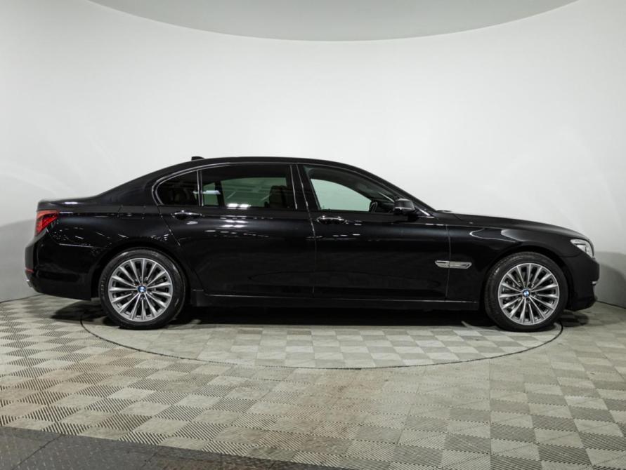 BMW 7 серии V (F01/F02/F04) Рестайлинг Санкт-Петербург  - изображение 4