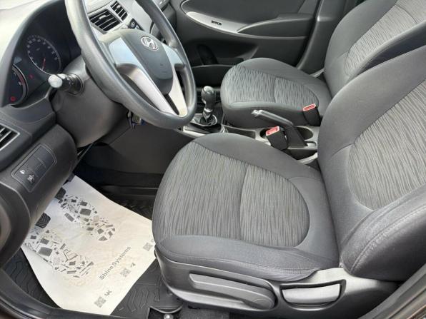 Hyundai Solaris I Рестайлинг с пробегом 2014 года, цена 999 000 рублей, 95626 км, хэтчбек, Автокод Объявления