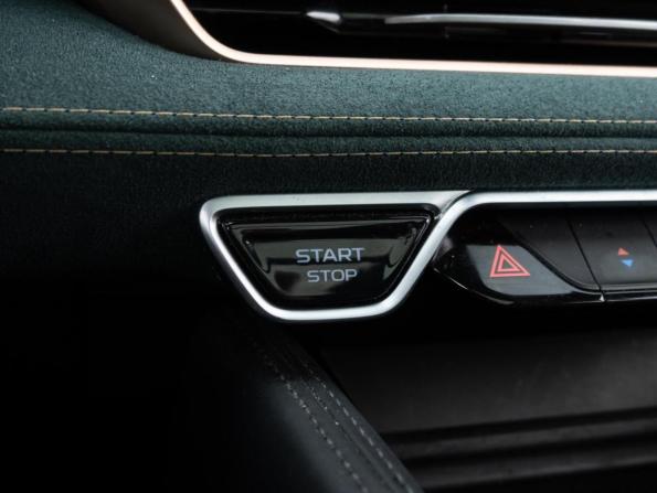 Geely Monjaro I с пробегом 2023 года, цена 3 265 000 рублей, 75865 км, внедорожник, Автокод Объявления