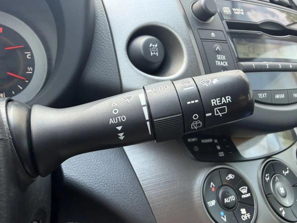 Toyota RAV4 III (XA30) Рестайлинг с пробегом 2011 года, цена 1 315 000 рублей, 134887 км, внедорожник, Автокод Объявления