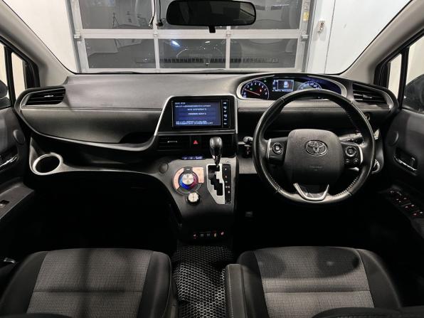 Toyota Sienta II Рестайлинг с пробегом 2020 года, цена 1 859 000 рублей, 66650 км, компактвэн, Автокод Объявления