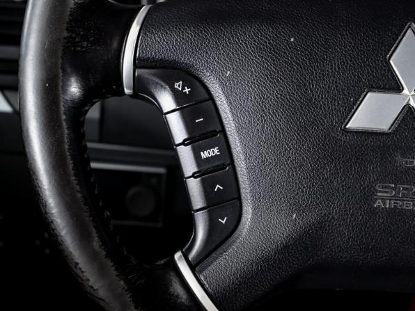 Mitsubishi Pajero IV Рестайлинг 1 с пробегом 2012 года, цена 2 080 000 рублей, 251478 км, внедорожник, Автокод Объявления