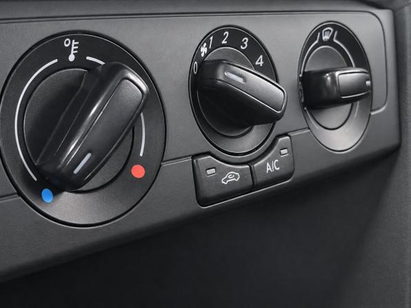 Volkswagen Polo V Рестайлинг с пробегом 2018 года, цена 1 089 000 рублей, 148131 км, седан, Автокод Объявления
