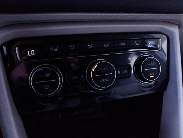 Volkswagen Tiguan II с пробегом 2017 года, цена 2 750 000 рублей, 113140 км, внедорожник, Автокод Объявления