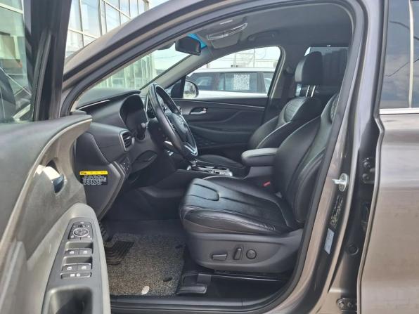 Hyundai Santa Fe IV с пробегом 2018 года, цена 2 649 000 рублей, 70500 км, внедорожник, Автокод Объявления